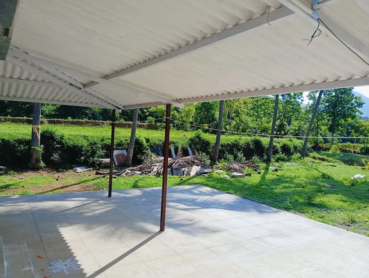Hill Valley Farm House