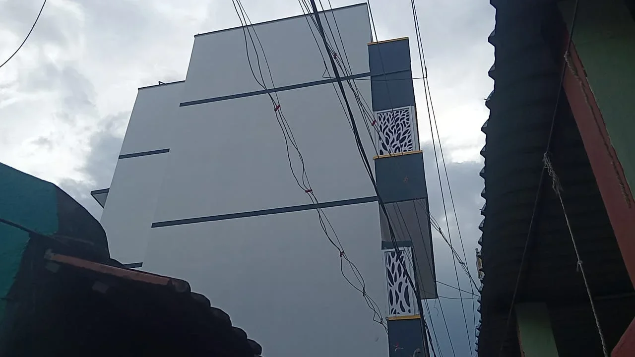 Residential Building - 1 BHK 3 Floor